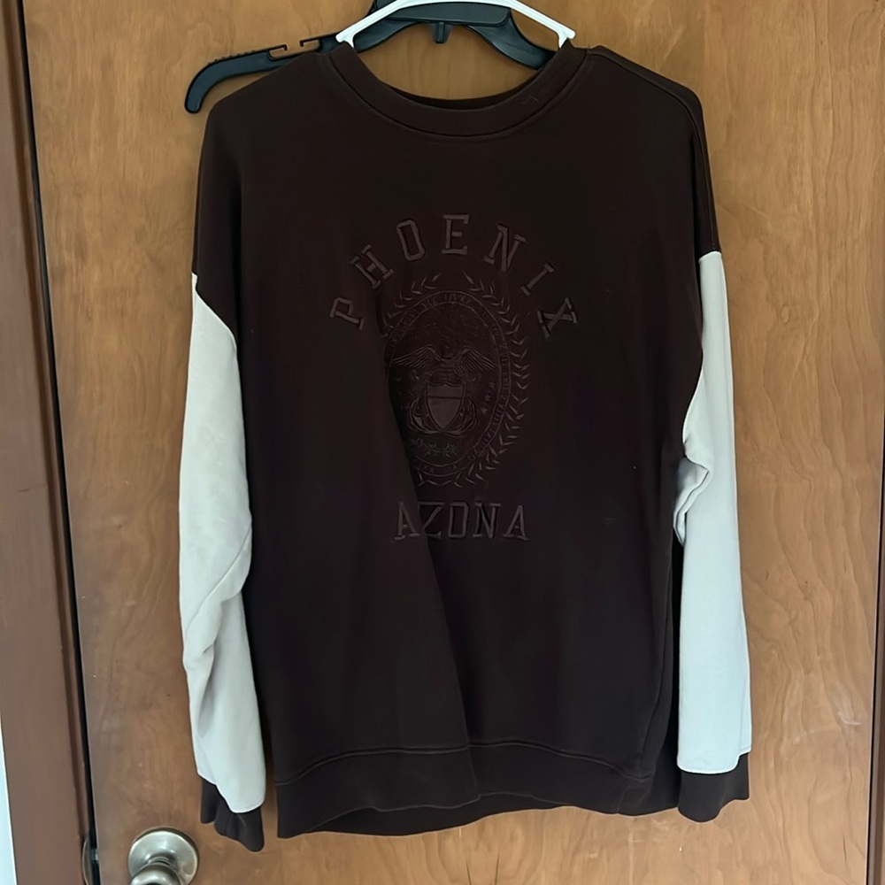 from garage, just dont wear it, size M its comfy never worn